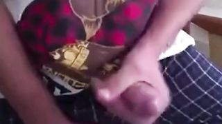 No Filth Jack gives a homemade tribute to his lover's love for a sticky, sticky cumshot