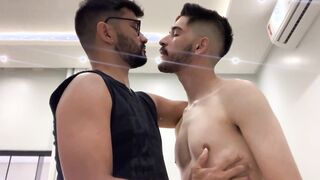 MARCOS GOIANO taking bone from the steaming Joseph Dotado