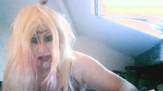 Fuckpig fag Sarah's harassment, she faps, romps her sphincter gash, eggs and pies face