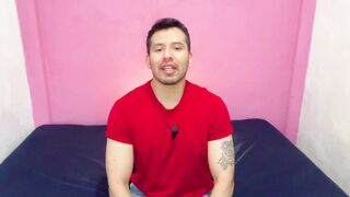 Dishonorable soldier plunges the bunghole of the school college girl he encountered on the subway