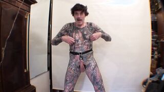 Tattoo Man Pinnomen Had a Supah Cock-squeezing Mid-body