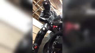 moisa robert fute o motorcycleta petru as satis face placerele sexuale cu evacorea