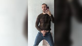 observe my face while I wank and jizm