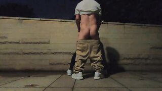 I asked passersby to help shoot, and ultimately thanked him for his help with my assets