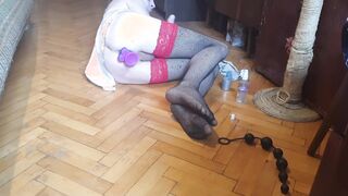 Sasha Earth have bang-out solo home with fake penis