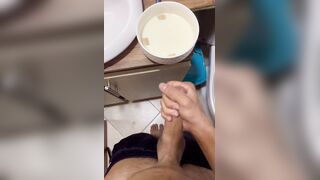 MY MILK WITH THE COWS MILK