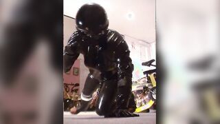 Roxina2003XtaticRubber280203XL.WMV