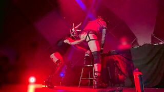 Going knuckle deep Spectacle Pop Porno Soiree