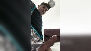 JAKOL sa PUBLIC WASHROOM, Ang sarap talsik tam*d ko eh haha