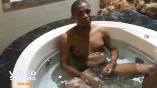 Ric Mineirinho Fapping Off At The Hotel